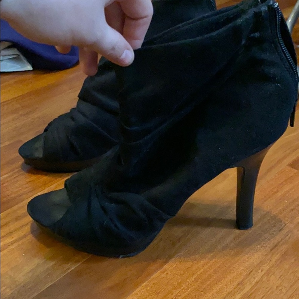 Black Heels with back zipper
